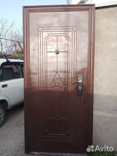 Дверь входная металлическая уличная