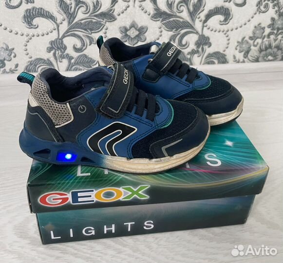 Кроссовки geox 25