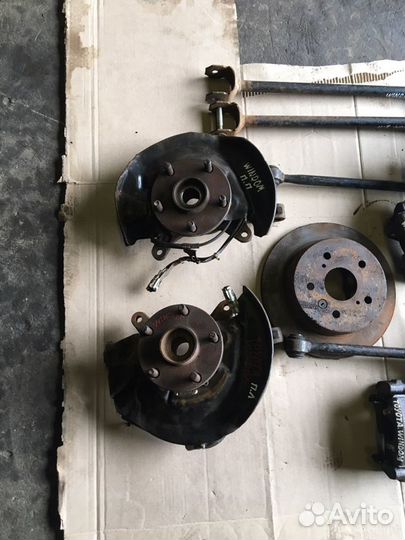 Поворотный кулак Toyota Windom MCV21