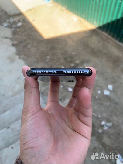 Телефон iPhoneX