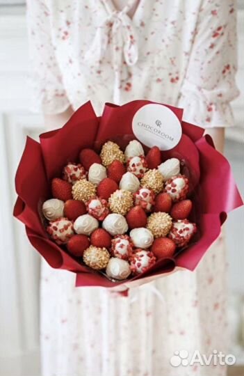 Клубника в шоколаде букеты