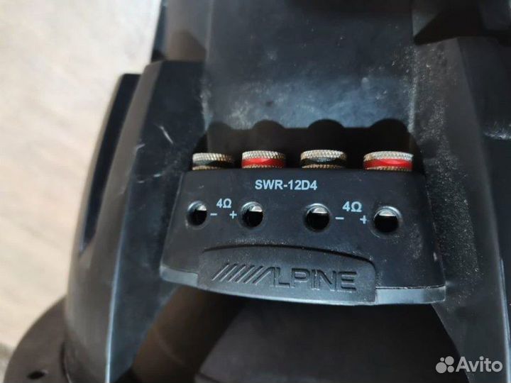 Сабвуфер Alpine Swr12D4