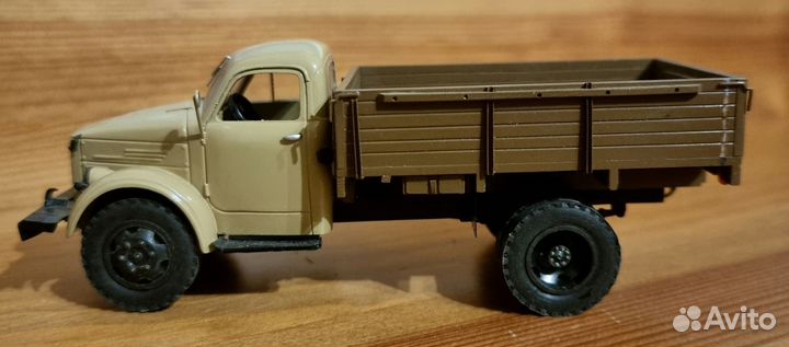 Модель грузовика