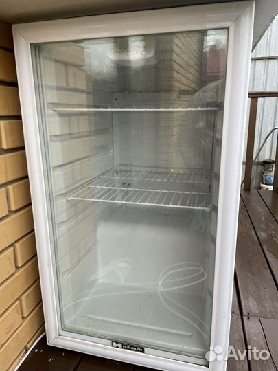 Шкаф холодильный, витринный холодильник Hurakan