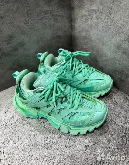 Balenciaga Track