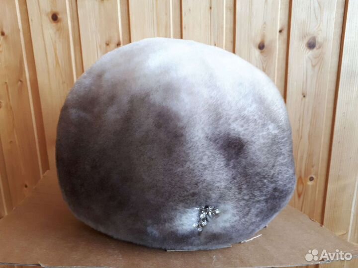 Женский меховой берет