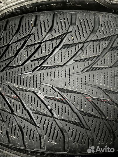 Nokian Tyres Hakkapeliitta R2 245/40 R18 97R