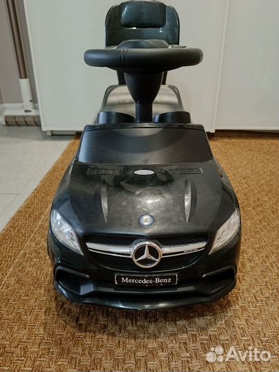 Машинка каталка толокар с ручкой