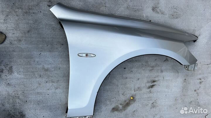 Крыло переднее правое Lexus GS3