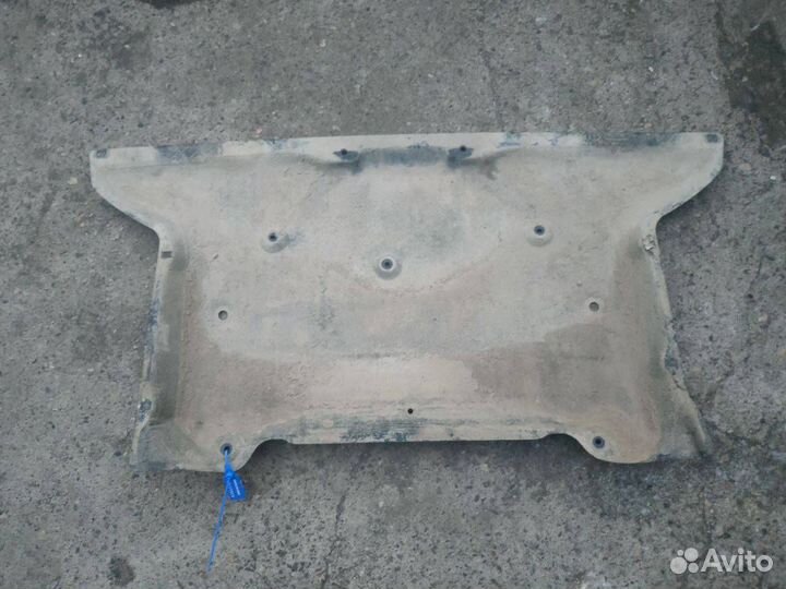 Защита днища Audi A8 D4/4H 2012 4H0813851B