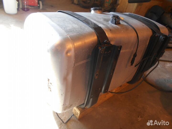 Бак топливный в сборе Mercedes-Benz