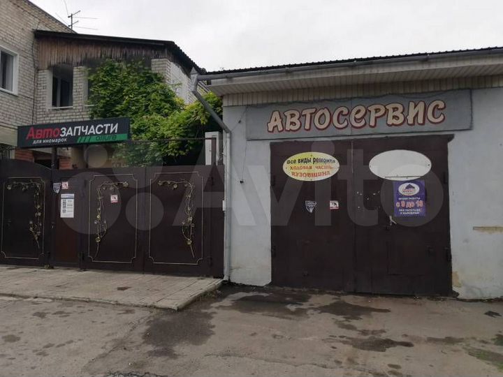 Гараж, > 30 м²