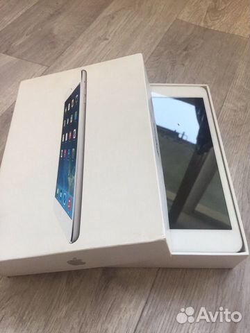 iPad mini первый(без сим)