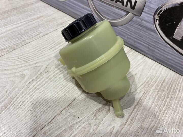 Бачок гидроусилителя гур Renault arkana