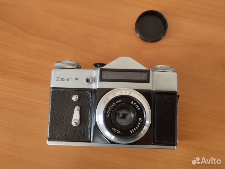 Плёночный фотоаппарат Зенит-Е