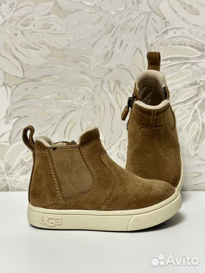 Ugg