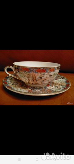 Фарфоровые чайные пары с подставкой. Китай