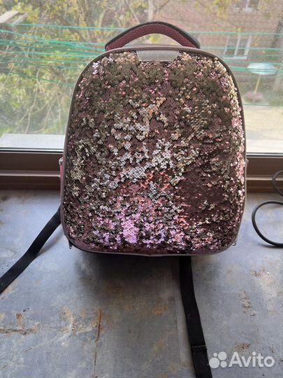 Школьный рюкзак