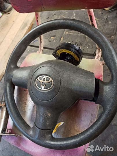 Toyota corolla руль