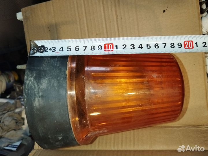 Проблесковый маяк желтый