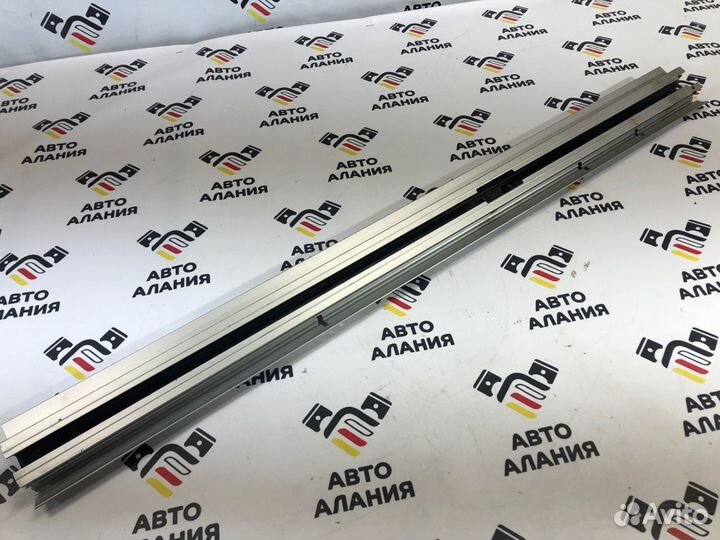 Направляющая погрузочного пола задняя левая Bmw X5