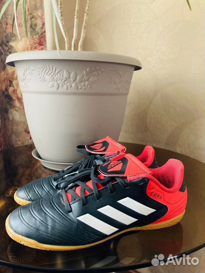 Футзалки adidas