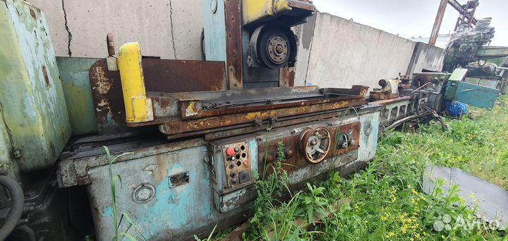 Плоскошлифовальный станок 3Б722