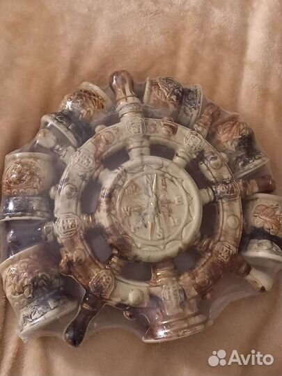 Набор декоративной посуды в виде штурвала и рюмок