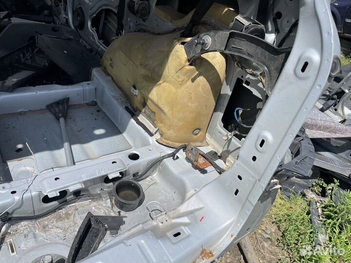 Задняя часть кузова opel zafira b