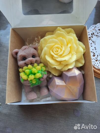 Набор из мыла ручной работы