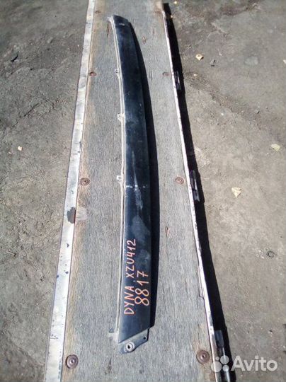 Консоль передний Toyota Dyna XZU412 2003