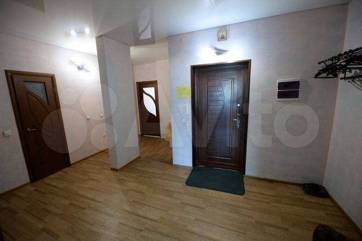 2-к. квартира, 88 м², 1/14 эт.
