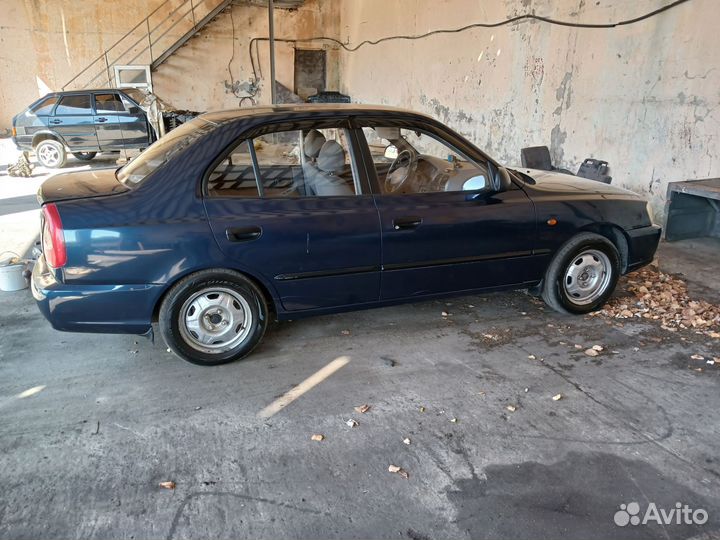 Hyundai Accent, 2008