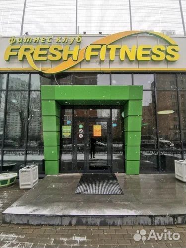 Абонемент в фитнес клуб с бассейном