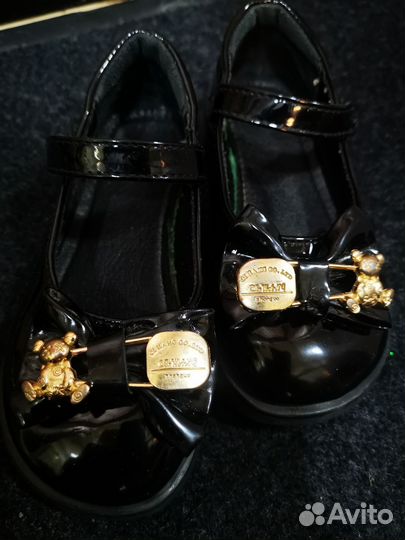 Туфли лаковые для девочки 26р