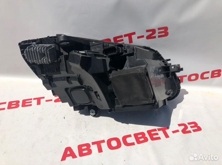 Mercedes W205 14- Фара левая 2 линзы 1089