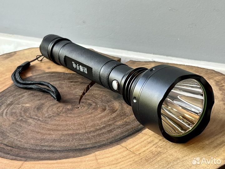Мощный фонарь тактический светодиодный дальнобойн