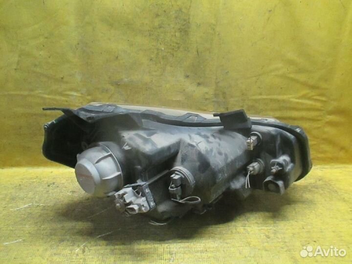 Фары Suzuki Sx4 YA11S ксенон