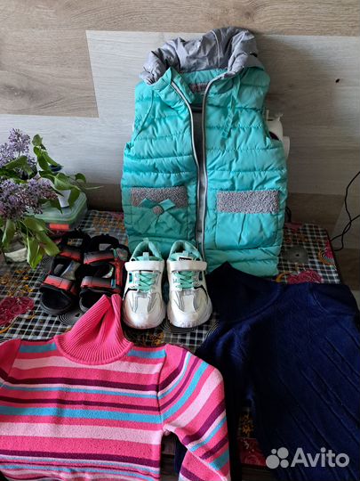 Продам детские вещи