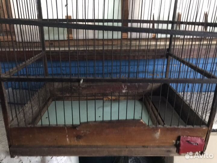 Большая клетка для птиц