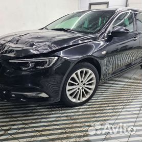 Opel Insignia 2.0 AT, 2018, битый, 31 418 км