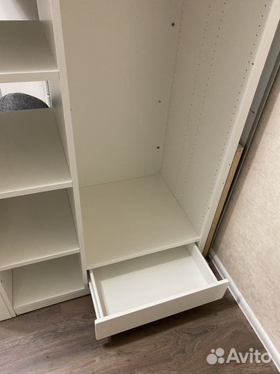 Детская кровать чердак со столом и шкафом IKEA