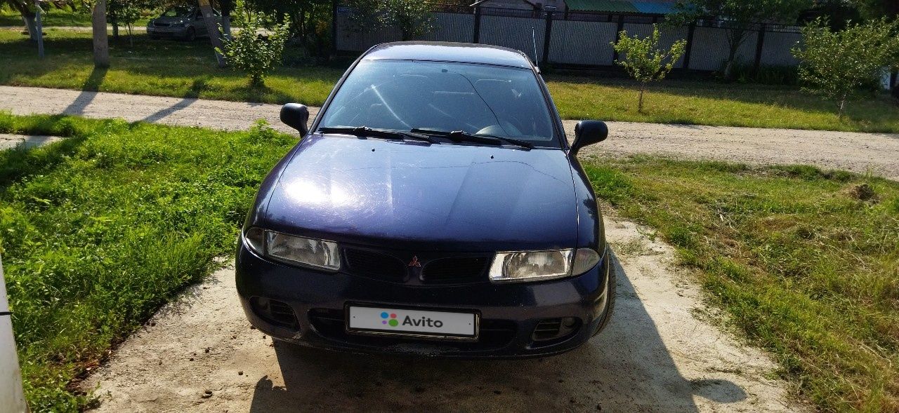 Mitsubishi Carisma: фото владельца