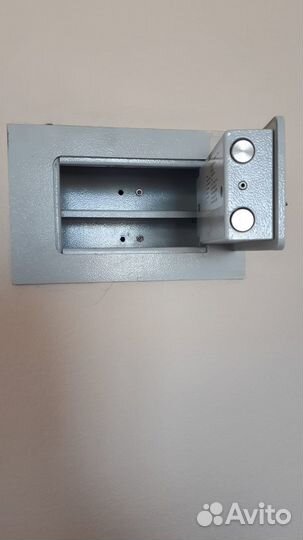 Сейф б/у Valberg AW 1814