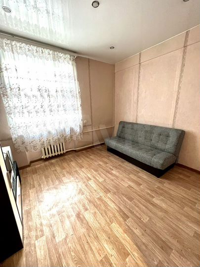 2-к. квартира, 50 м², 2/4 эт.
