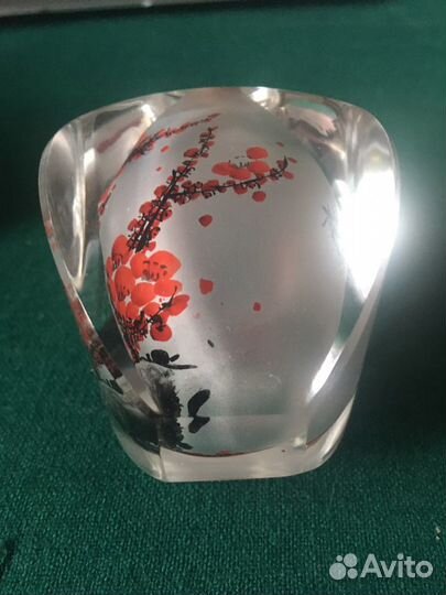 Китайский флакон с внутренней росписью