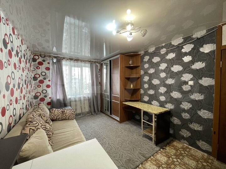 Комната 26 м² в 4-к., 4/9 эт.