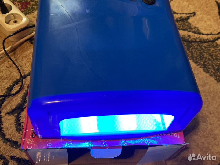 Ультрафиолетовая лампа