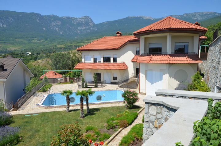 Дом 510 м² на участке 11 сот.