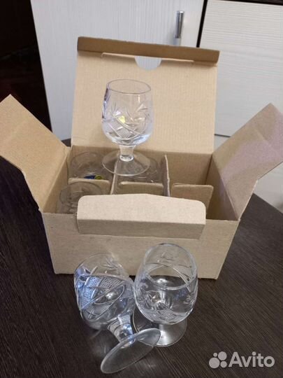 Хрустальные рюмки